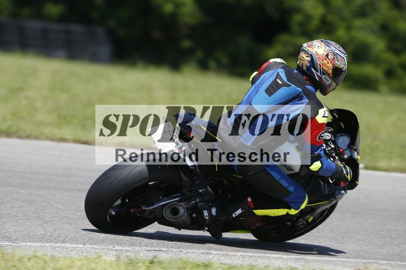 /Archiv-2024/29 12.06.2024 MOTO.CH Track Day ADR/Gruppe gelb/2